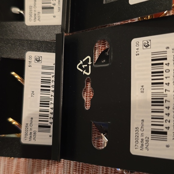 NAPIER BRAND WOMENS FASHION JEWELRY PIERCED EARRINGS BUNDLE OF 6 PAIRS - Picture 10 of 12